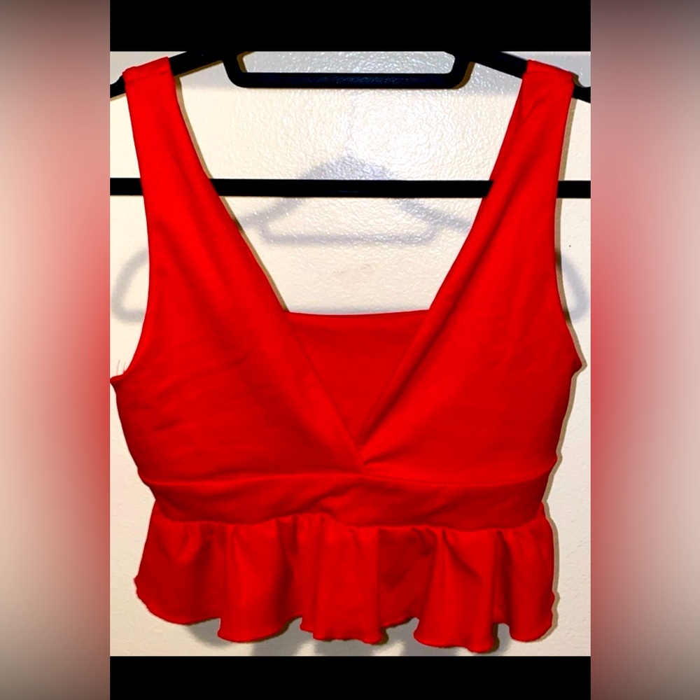 NWOT Vestidos Red Cropped Peplum Tank Top Fashion Top size M